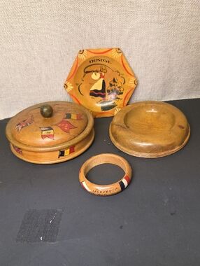 Vtg Wooden Trinket Box Souvenir Of Belgique, Bracelet, 2 Small Dishes Norge